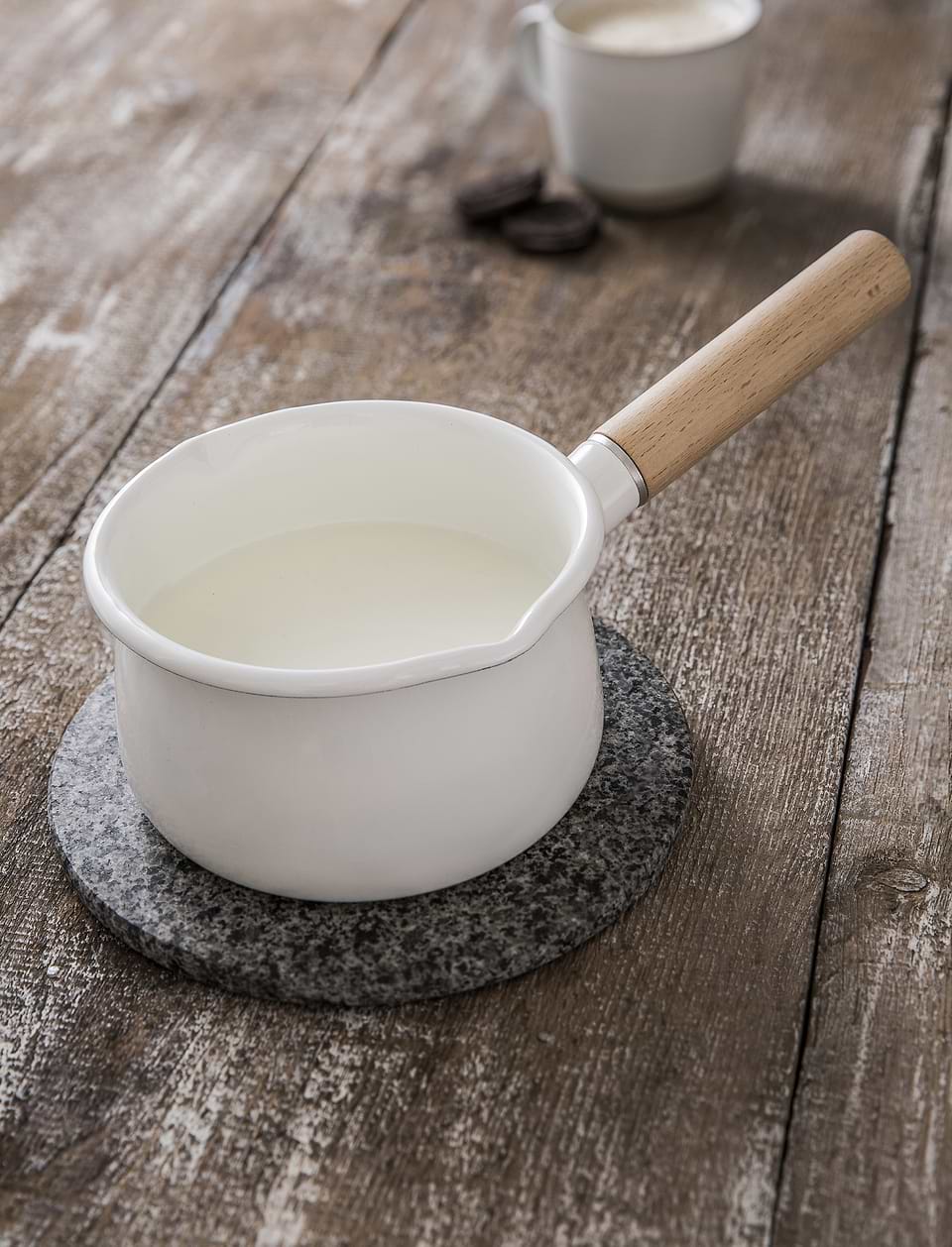 Enamel Milk Pan Warm White