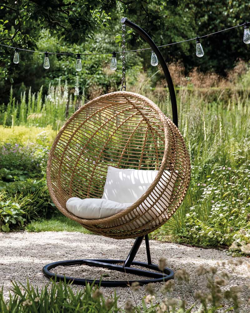 Hampstead Hanging Nest Chair Outdoor