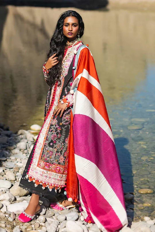 Sana Safinaz Luxury Lawn 2023 - 014B - Image 2