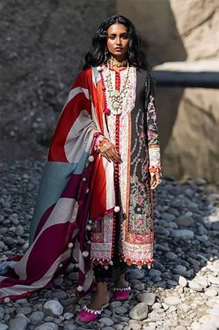 Sana Safinaz