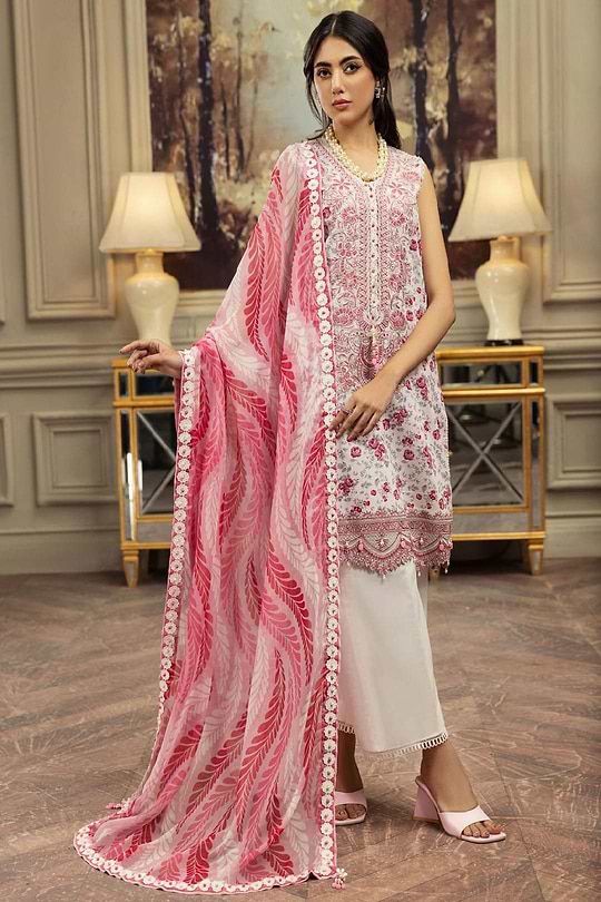 Sahar 15 - Anaya Luxury Festive Lawn 2023 - Image 4