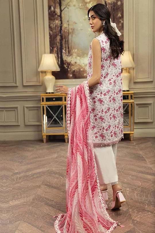Sahar 15 - Anaya Luxury Festive Lawn 2023 - Image 3