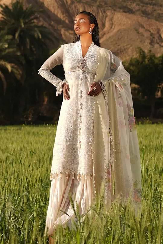 Sana Safinaz Luxury Lawn 2023 - 05A