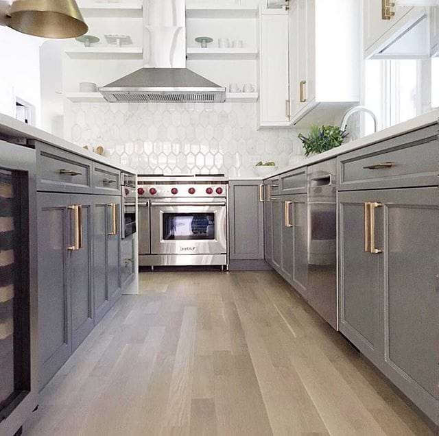 Calacatta 8x4 Beveled Hexagon Polished Marble Tile