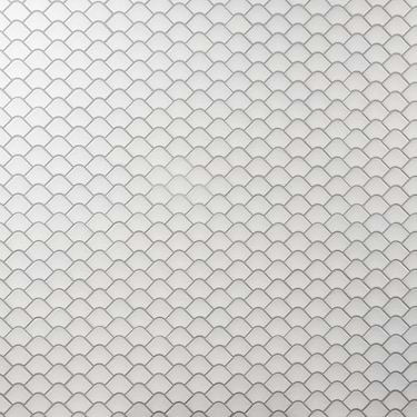 Suki Gray 2x3 Fishscale Matte Glass Mosaic Tile - Sample