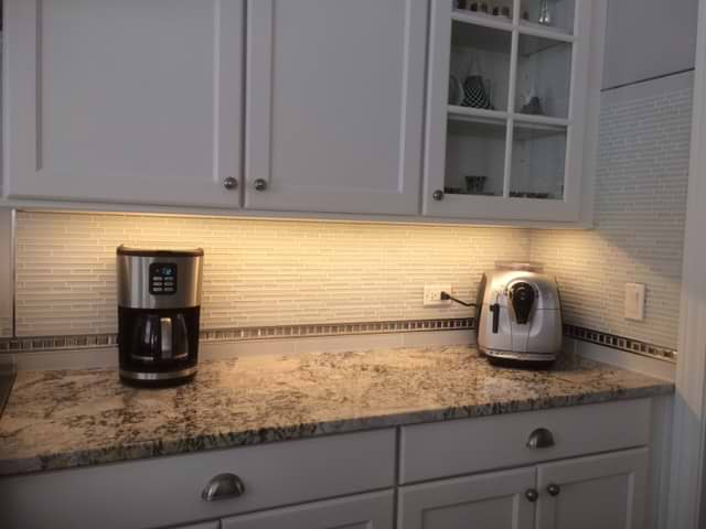 Loft Horizon Super White 2x16 Polished Glass Subway Wall Tile