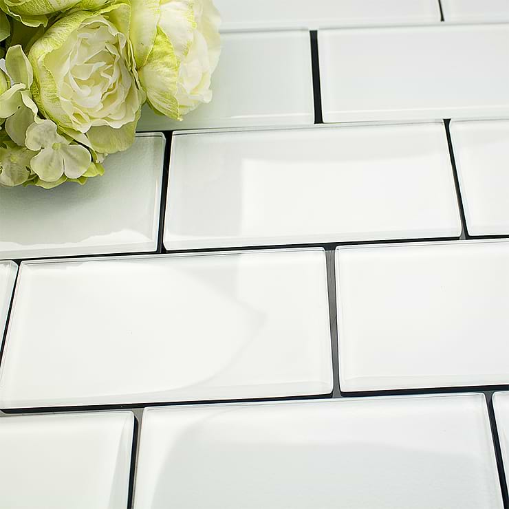 LOFT SUPER WHITE POLISHED 3 X 6" GLASS TILES"_4