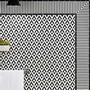 Monroe Triangle Calacatta And Black Jade Mosaic Tile