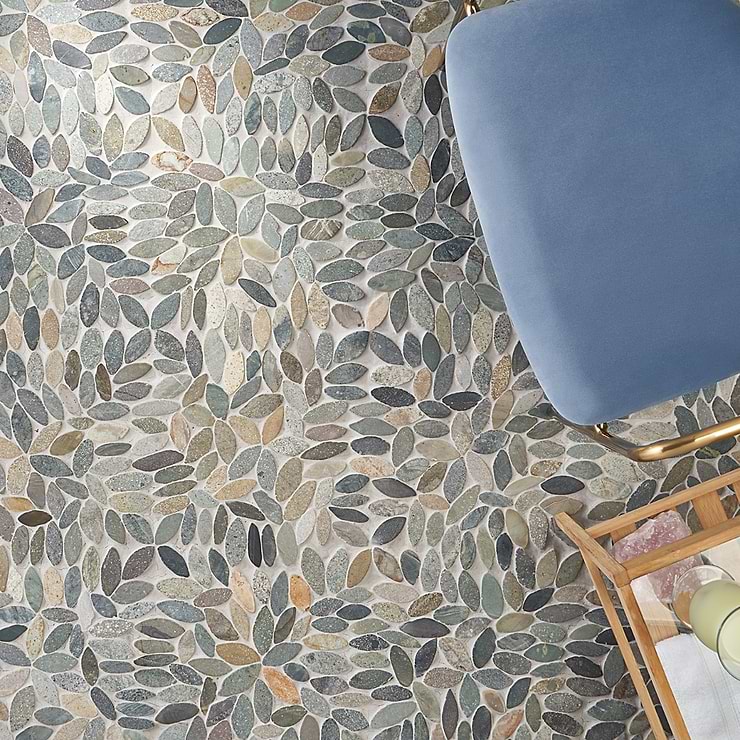Nature Flower Sumatra Blend Multicolor Pebble Honed Mosaic Tile
