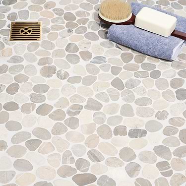 Nature Round Pram Gray Pebble Mosaic Tile  - Sample