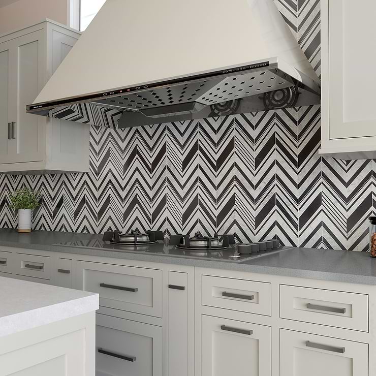 Aya Nero Polished Marble Mosaic Tile
