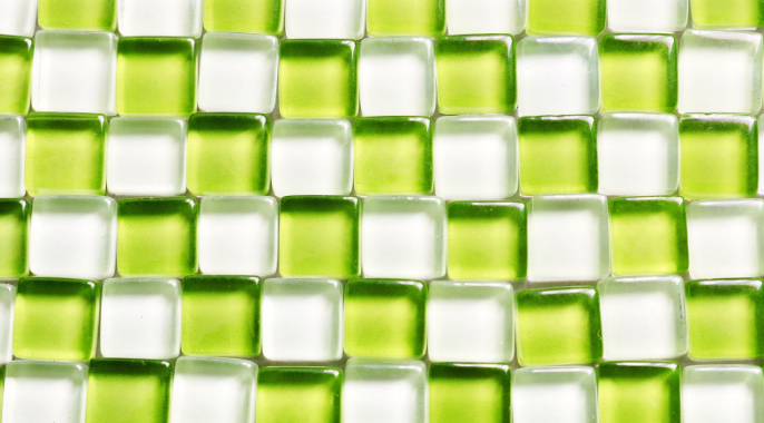 Glass tile