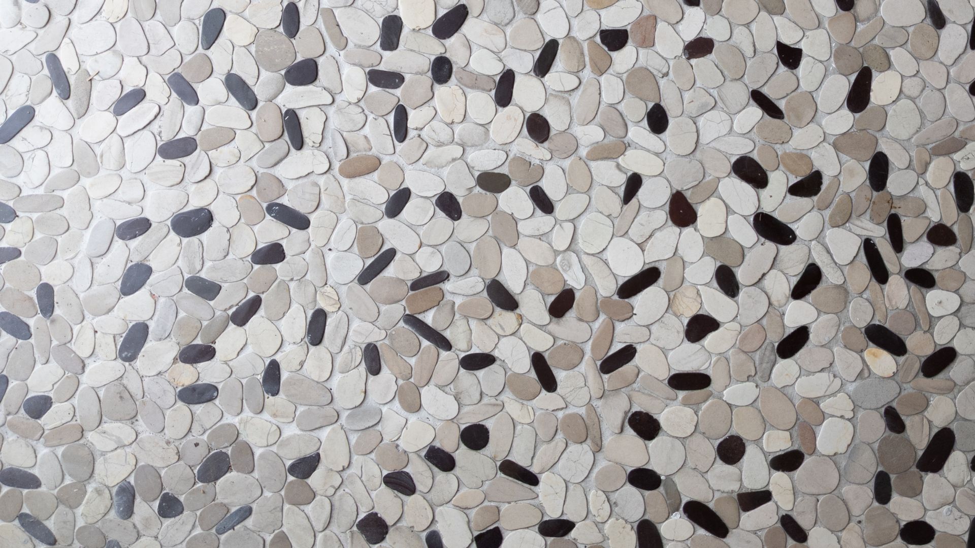 Pebble Tile
