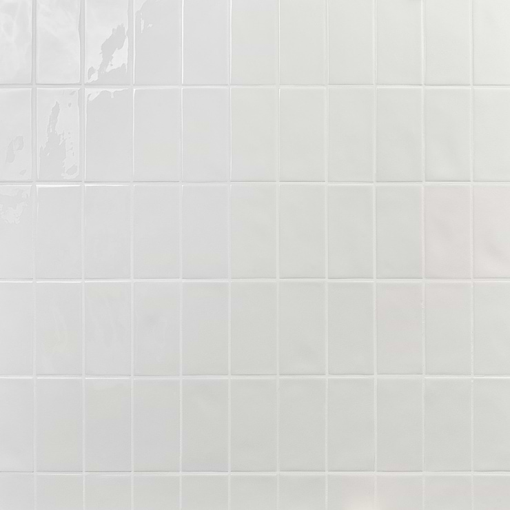 Nabi Subway Glacier White 4.5x9 Crackled Glossy Glass Tile