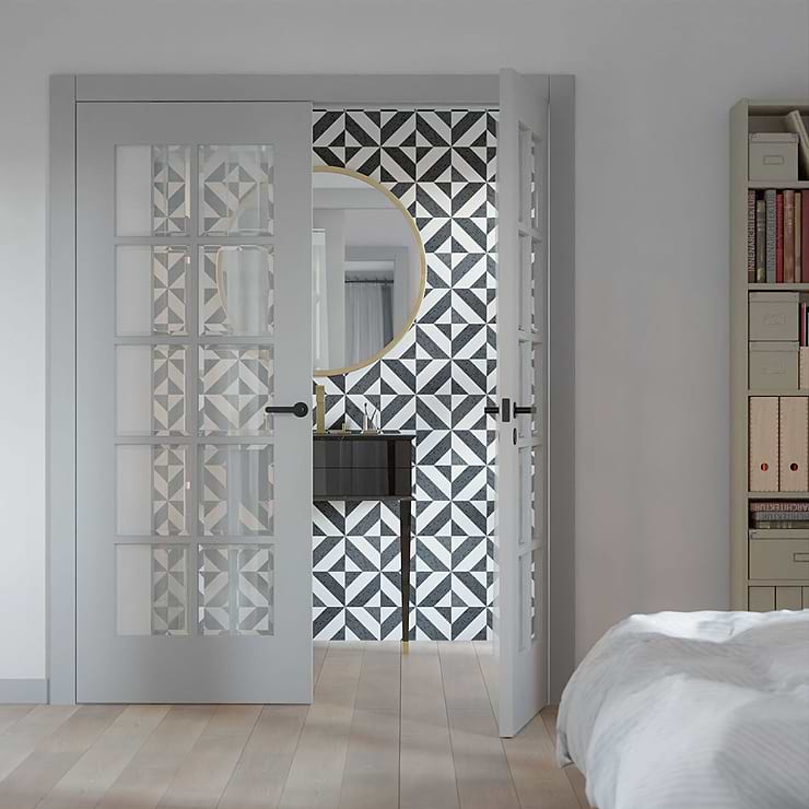 Cleopatra Diagonal Pepper Black Terrazzo and Bianco White Marble Polished Mosaic Tile
