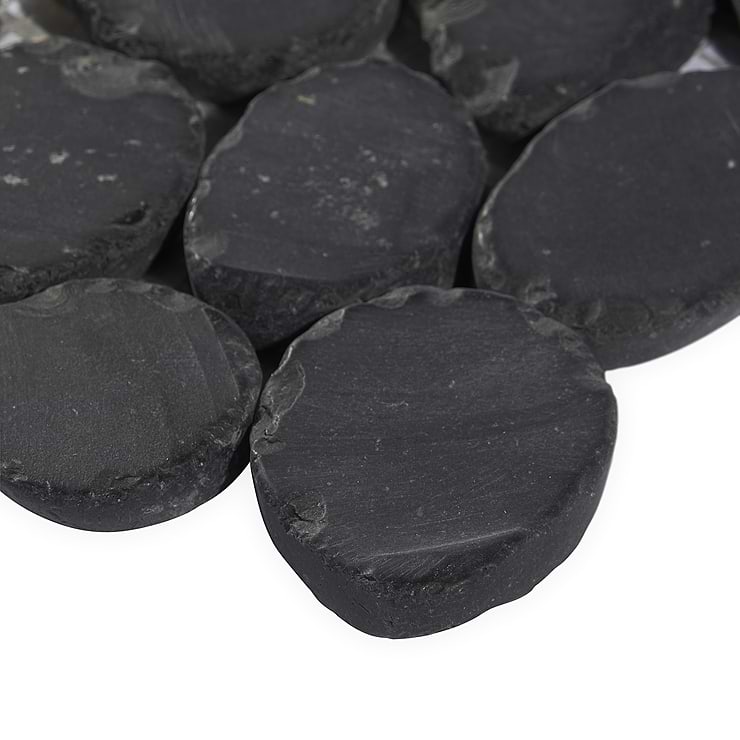 Nature Alor Black Round Pebble Mosaic