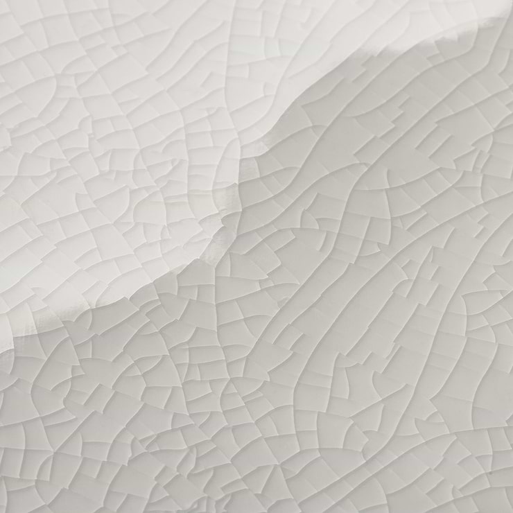 Nabi Subway Glacier White 4.5x9 Crackled Glossy Glass Tile