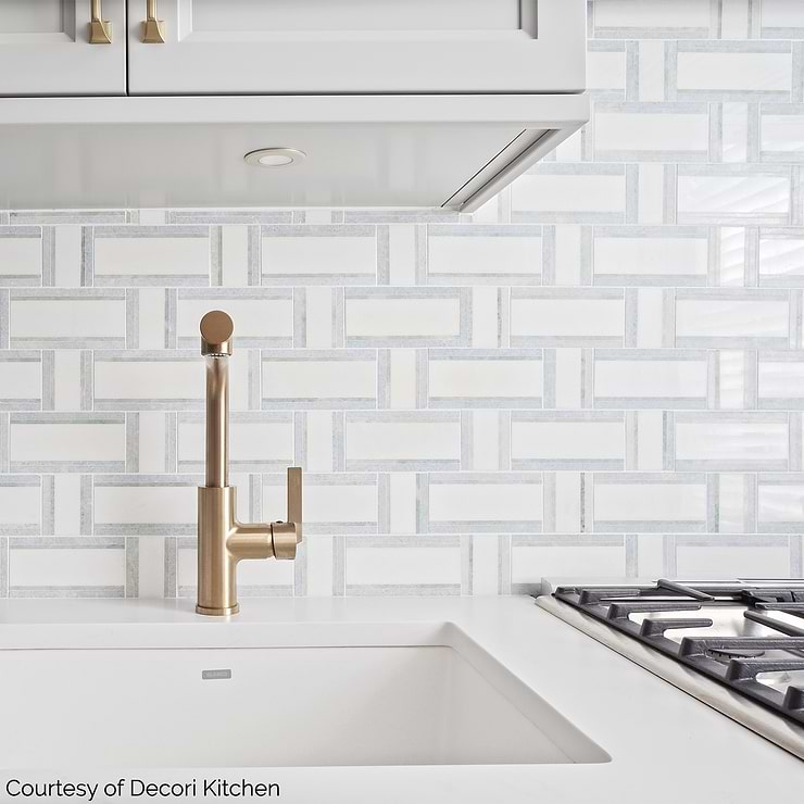 Esplanade Meadow Light Polished Marble Mosaic Tile