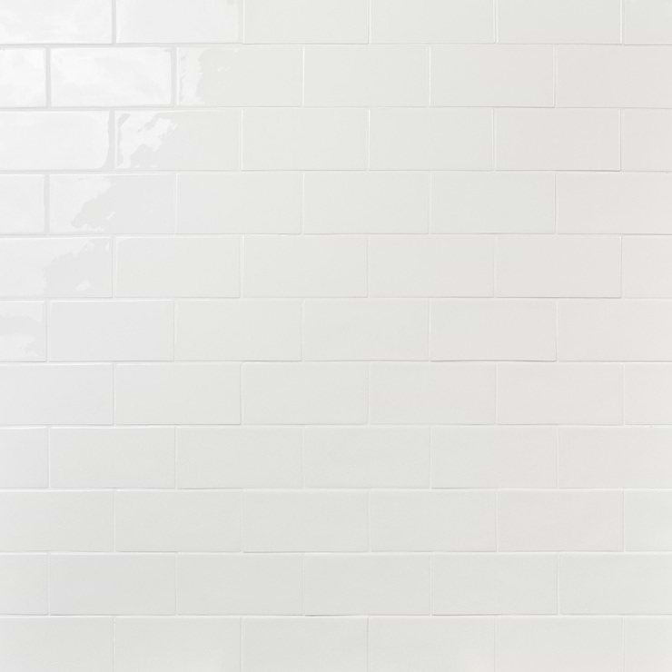 Nabi Subway Glacier White 4.5x9 Crackled Glossy Glass Tile