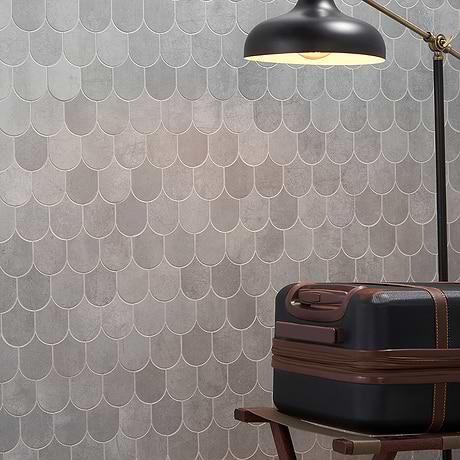 Bond Excalibur Medium Gray Fishscale Plume Matte Porcelain Mosaic Tile
