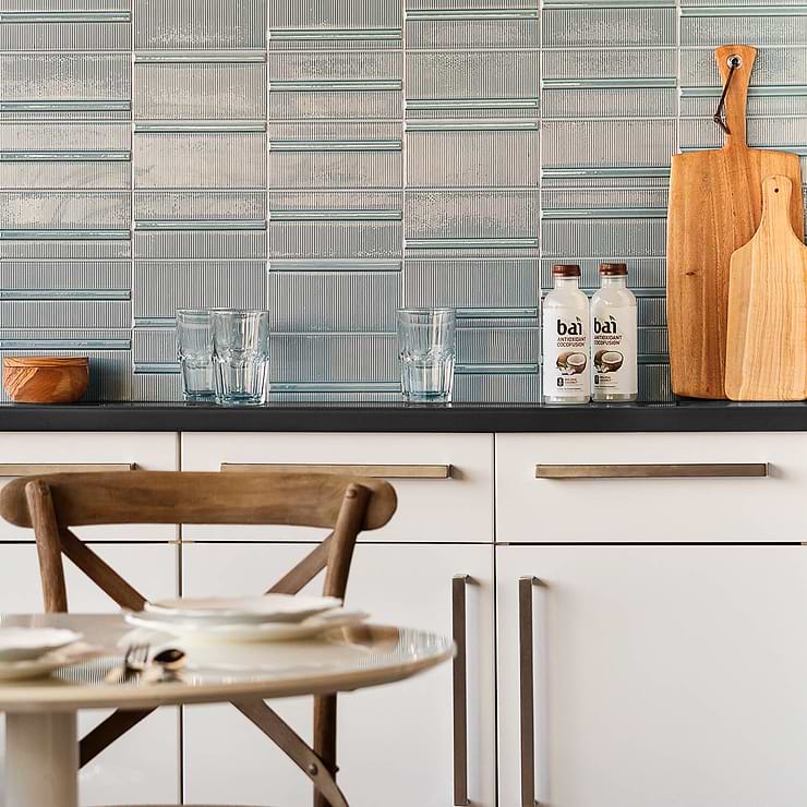 Vector Reverb Azul 4x8 Polished Ceramic Tile