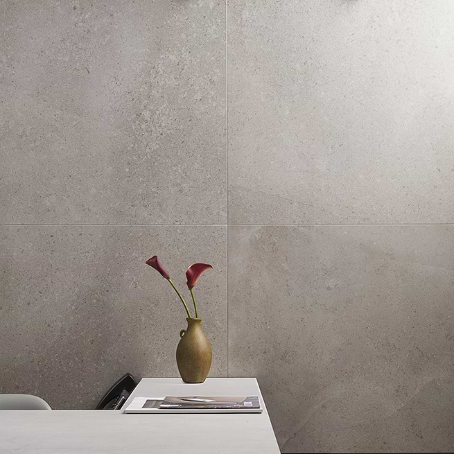 Impeccable limestone-look in porcelain