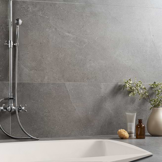 Impeccable limestone-look in porcelain