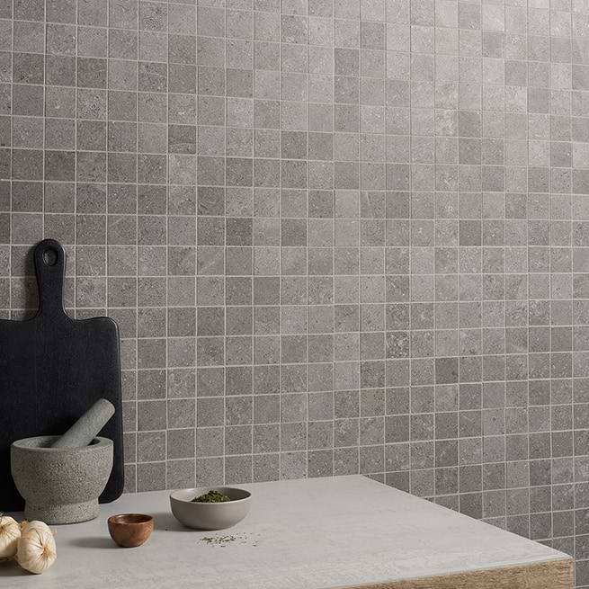 Impeccable limestone-look in porcelain