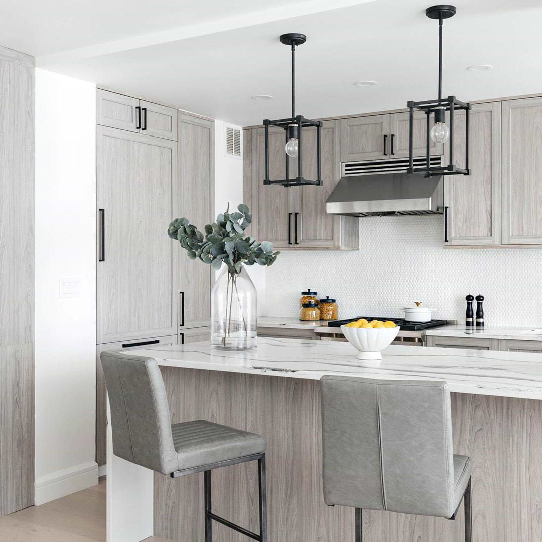 Transitional modern home with kitchen island and white tile backsplash