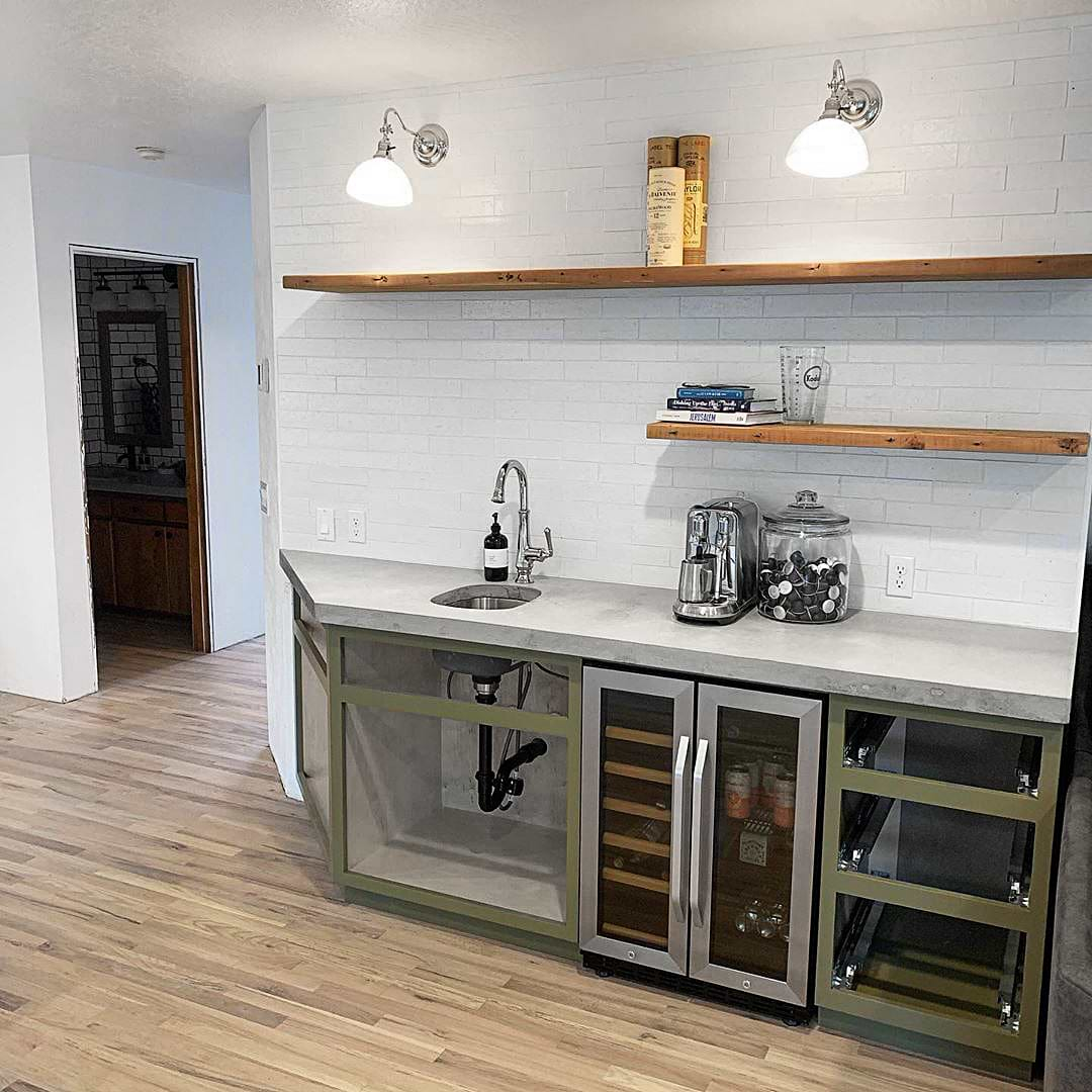 modern kitchen with clay tile backsplash