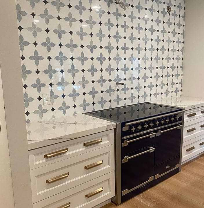 Eveningstar Marble Tile, Polished used in the kitchen as wall tile and backsplash 