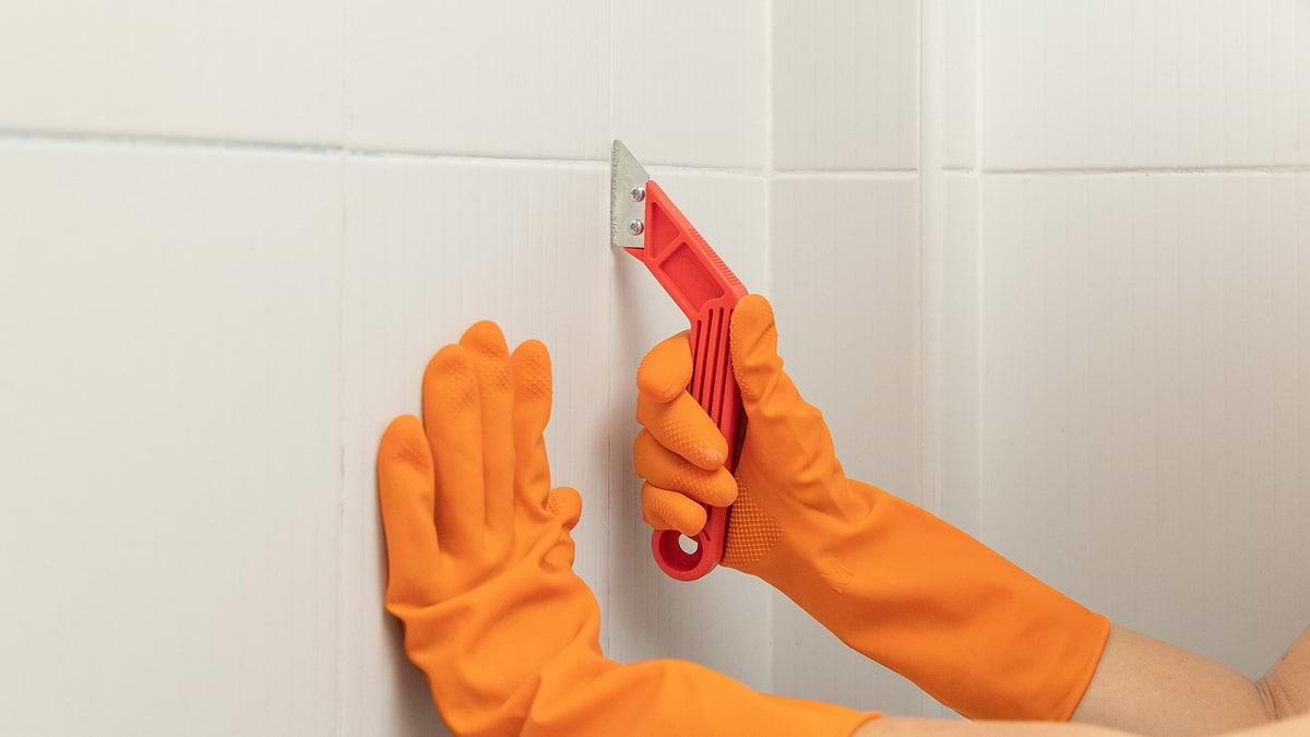 How You Should Remove Tile Grout