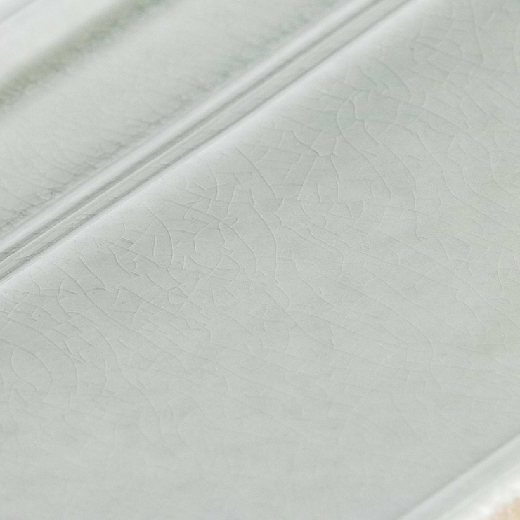 Nabi Trim Tundra Gray 6x8 Glossy Crackled Glass Base Molding Liner