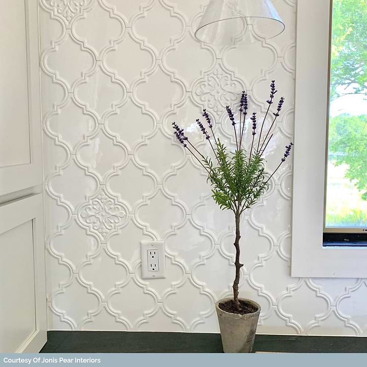 Byzantine Florid Bianco White 6x7 Arabesque Polished Ceramic Wall Tile
