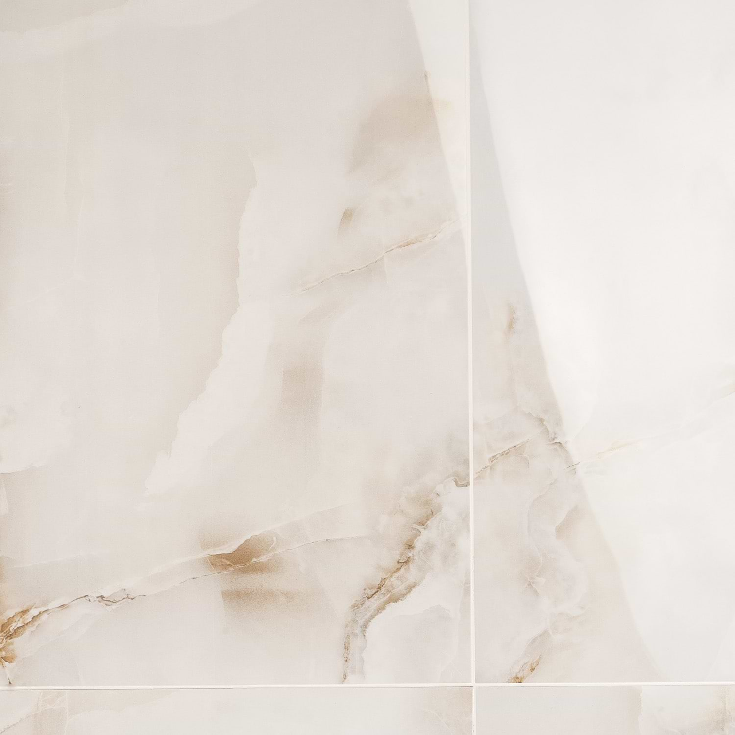 Lumina Onyx Pearl Beige 24x48 Polished Porcelain Tile