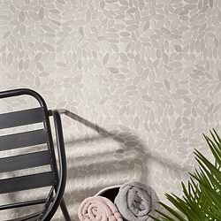 Nature Flower Lovina White Pebble Honed Mosaic Tile