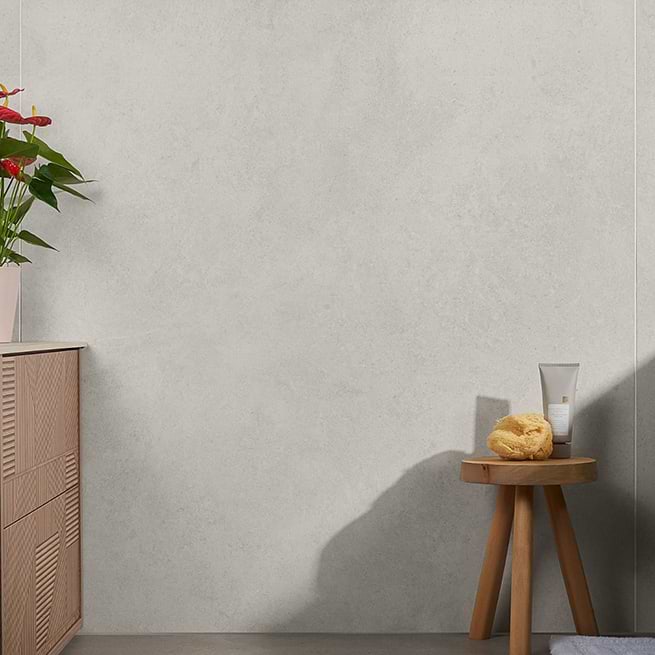 Impeccable limestone-look in porcelain