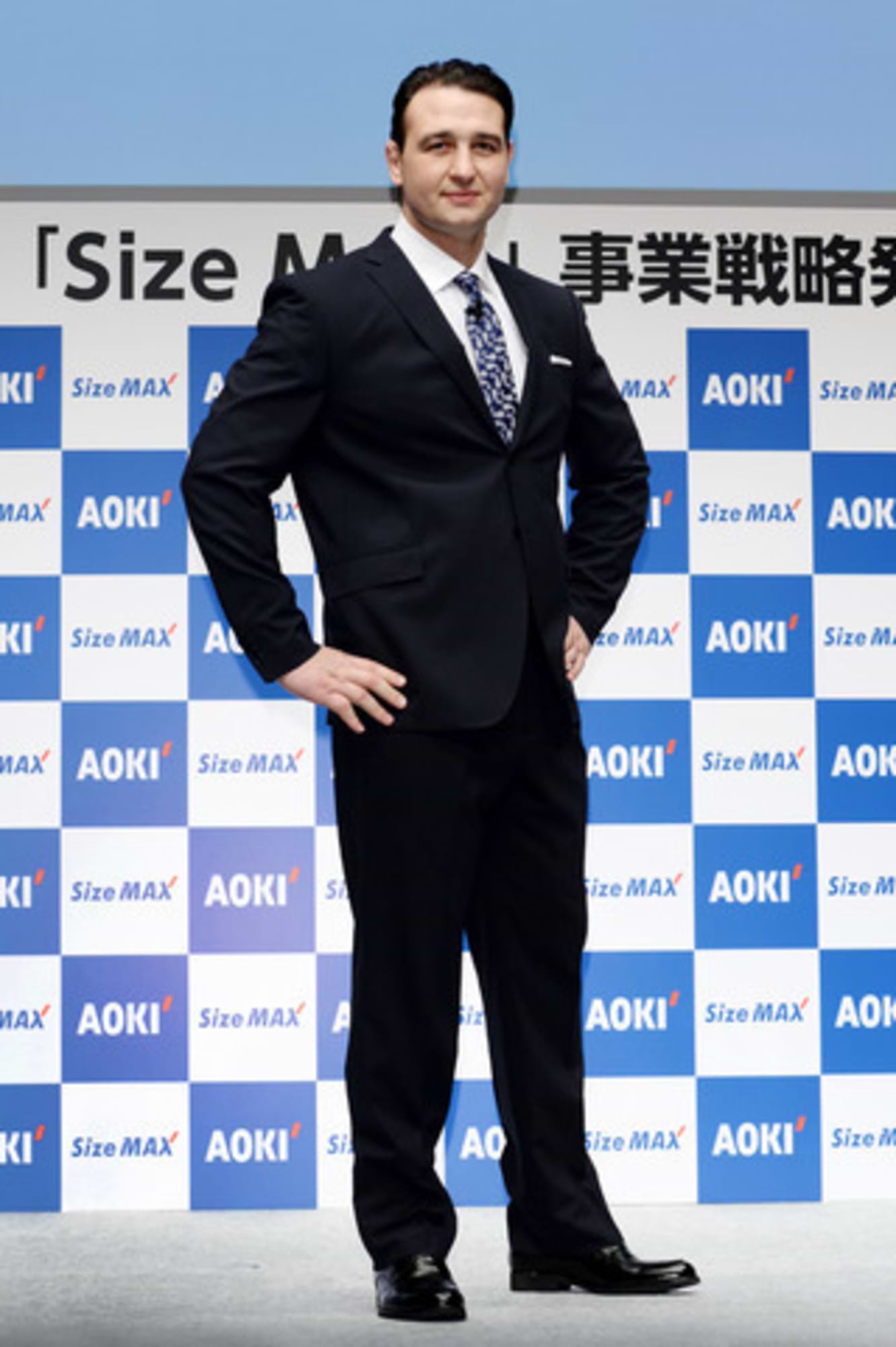 AOKI 体が大きくても「えらべるシアワセ」でファッションを楽しむ