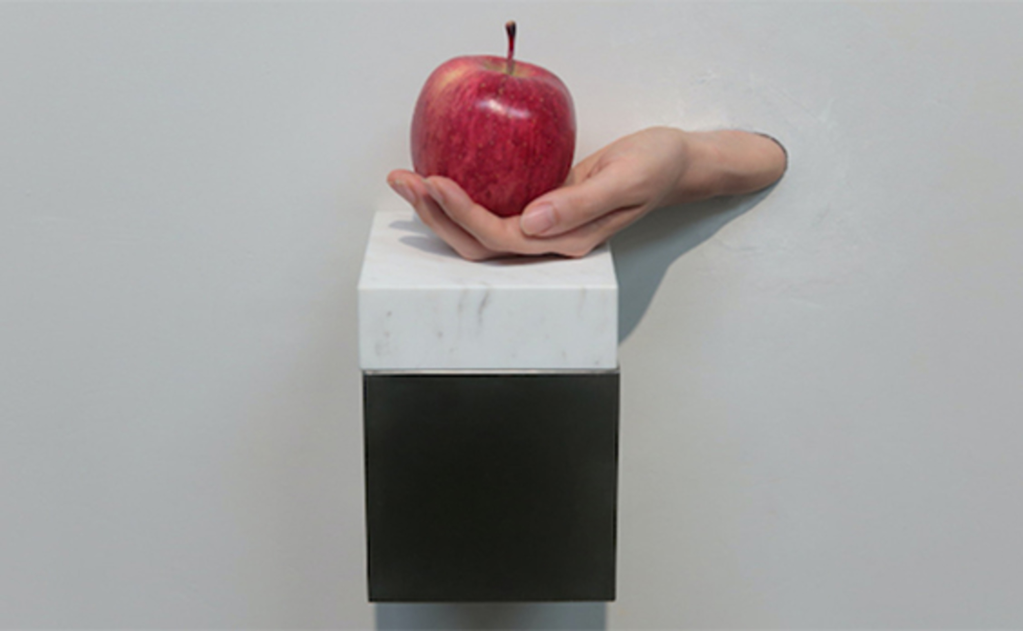 ビジネスにおける合理性、 アートにおける網膜的な美は必須か？