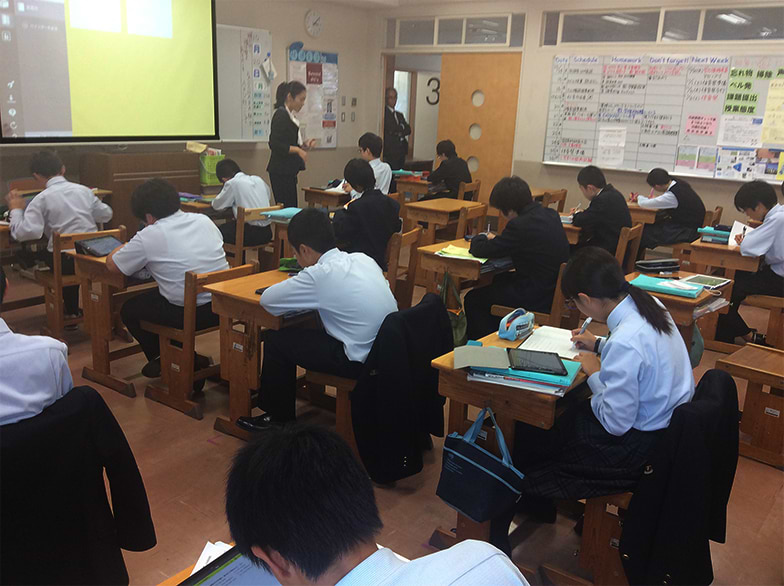 保護者にも支持される、タブレットを使った教育システム