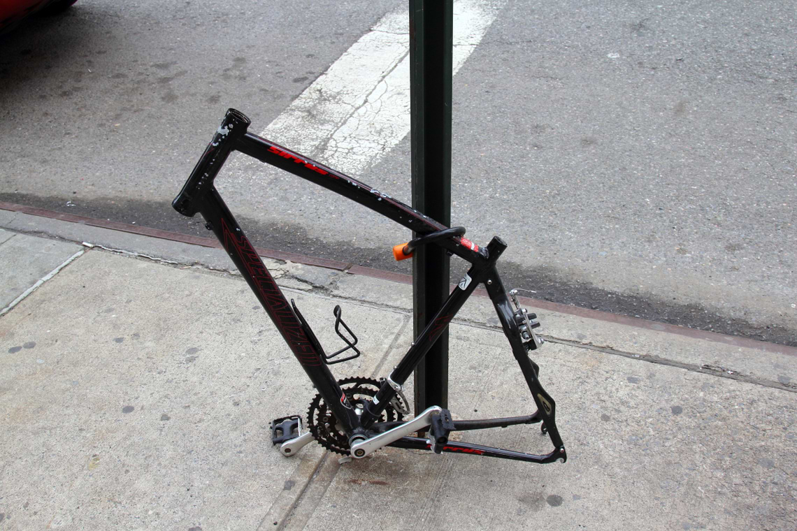 キツキツの
ブリーフもたまにはいい。