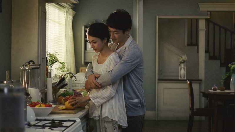 電信柱の陰から見てるタイプ？！