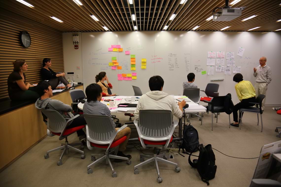 いま、いろんな「つながり」の道具は増えたけれども…