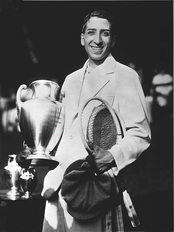 ノーライン型のコミュニケーションこそ、話題性より戦略性。