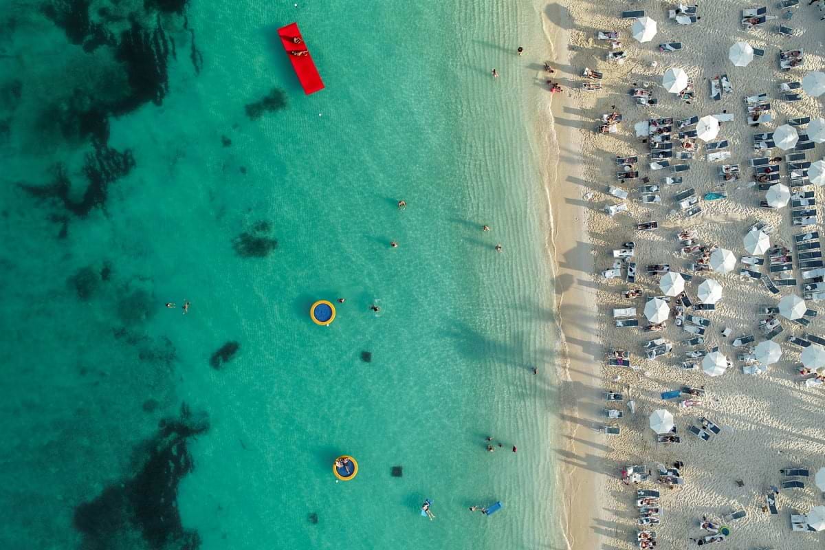 Nassau Sandyport Beach Island Sightseeing