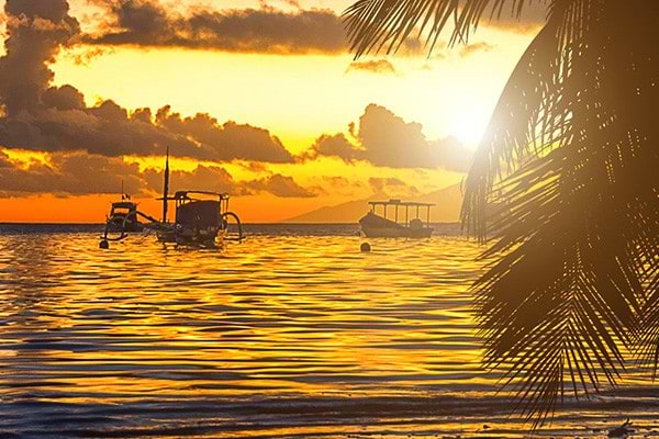 Sunset view looking out onto the sea in Cozumel/Playa del Carmen, Mexico