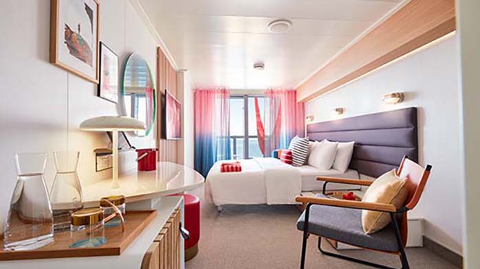 02.luxury-cabin-fever-IMG-SCL-2021-CAB-sea-terrace-xl-interior-bed-configuration-day-UNCROPPED (1)
