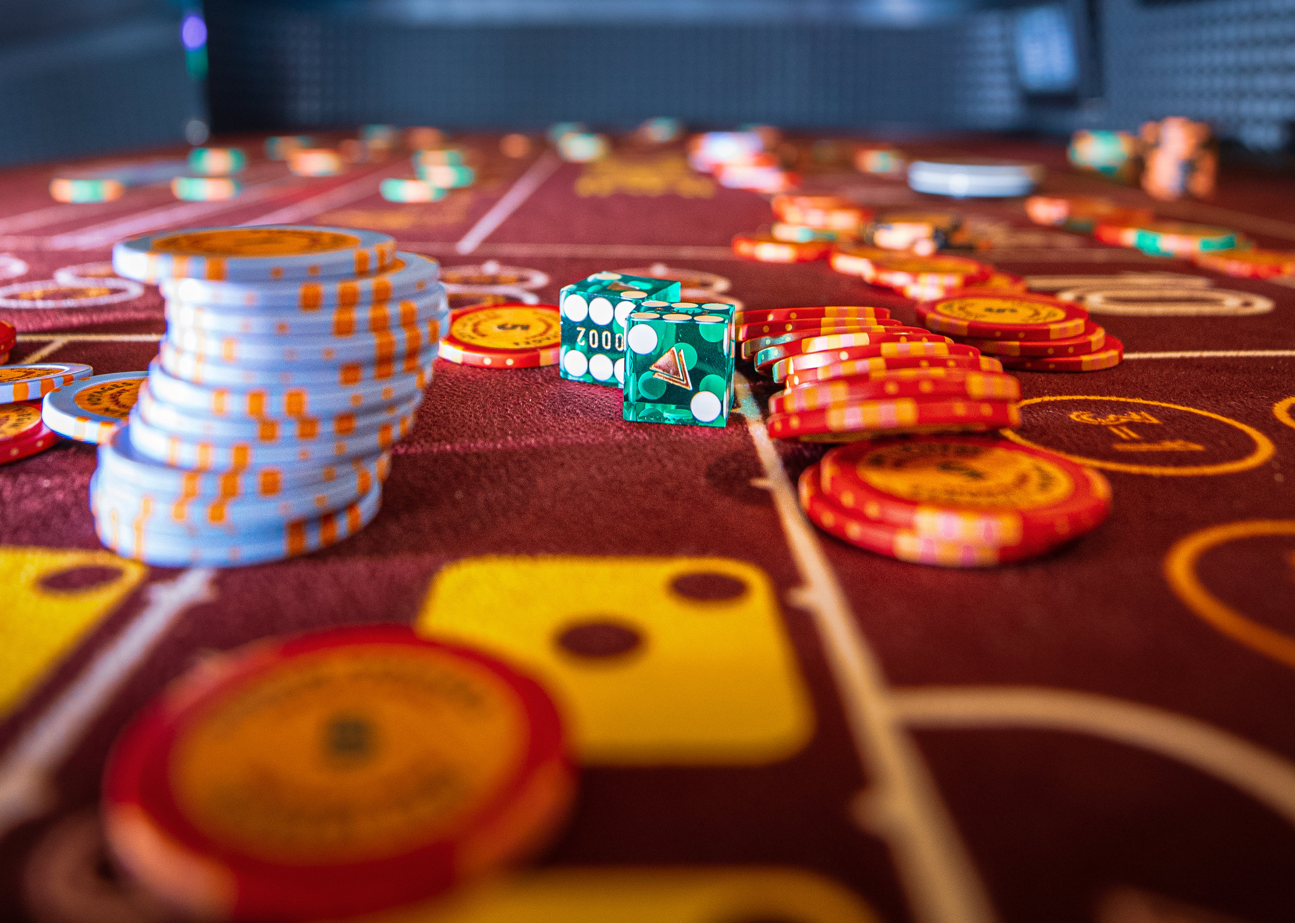 10 Major Ways Cruise Casinos Are Different From Traditional Casinos