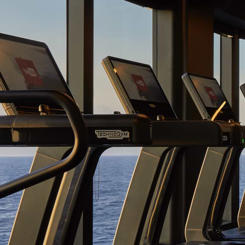 Treadmills at gym with the sea view