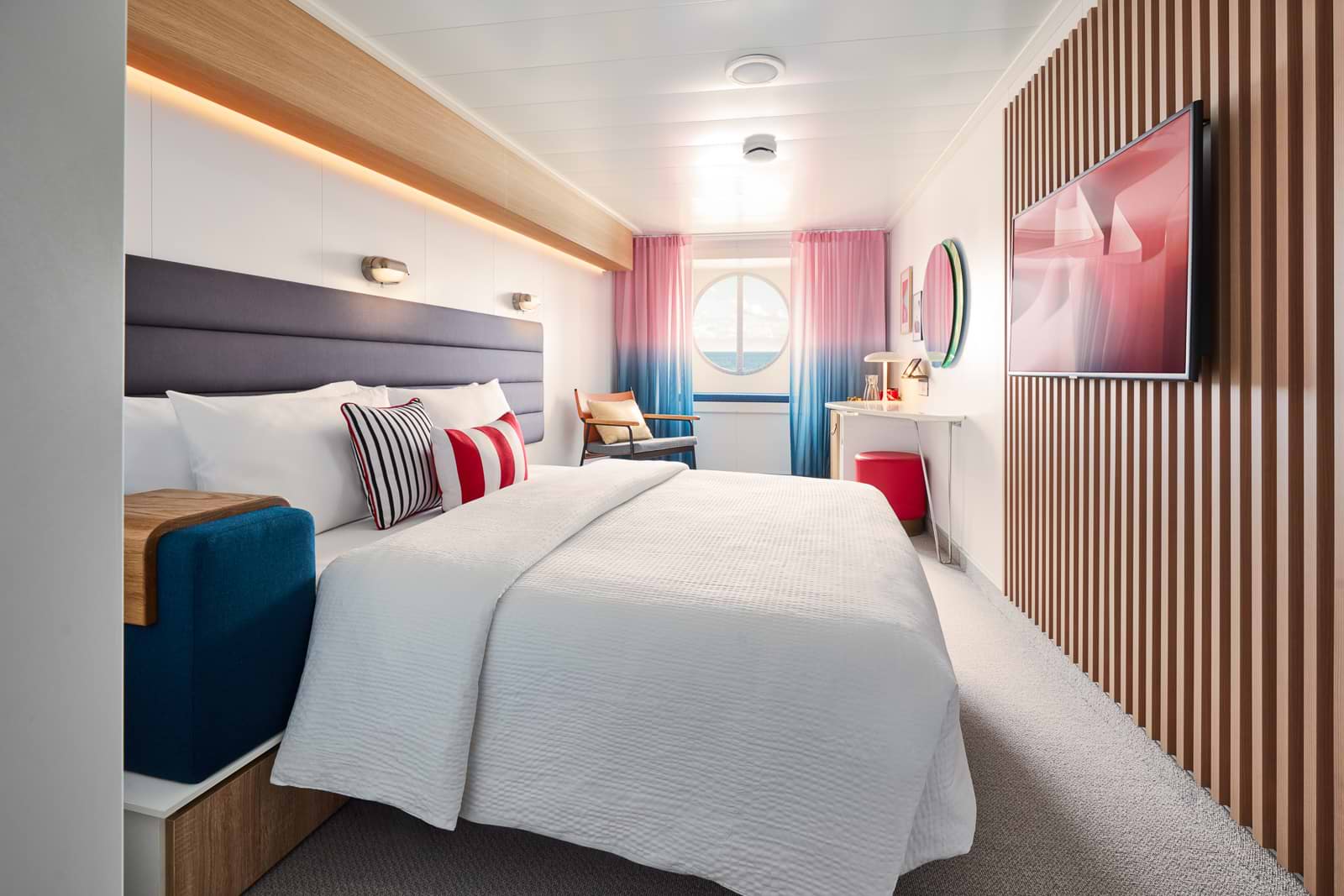 With an innovative seabed, mood lighting, and large porthole window, go from chic to (very) deep sleep all voyage long. 